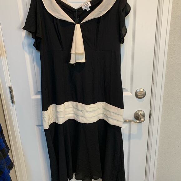 Unique Vintage 1920s Flapper Dress Black and Cream Sz M 44 - Picture 5 of 6